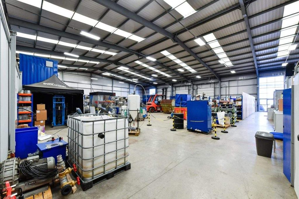 Property photo 2 of 4