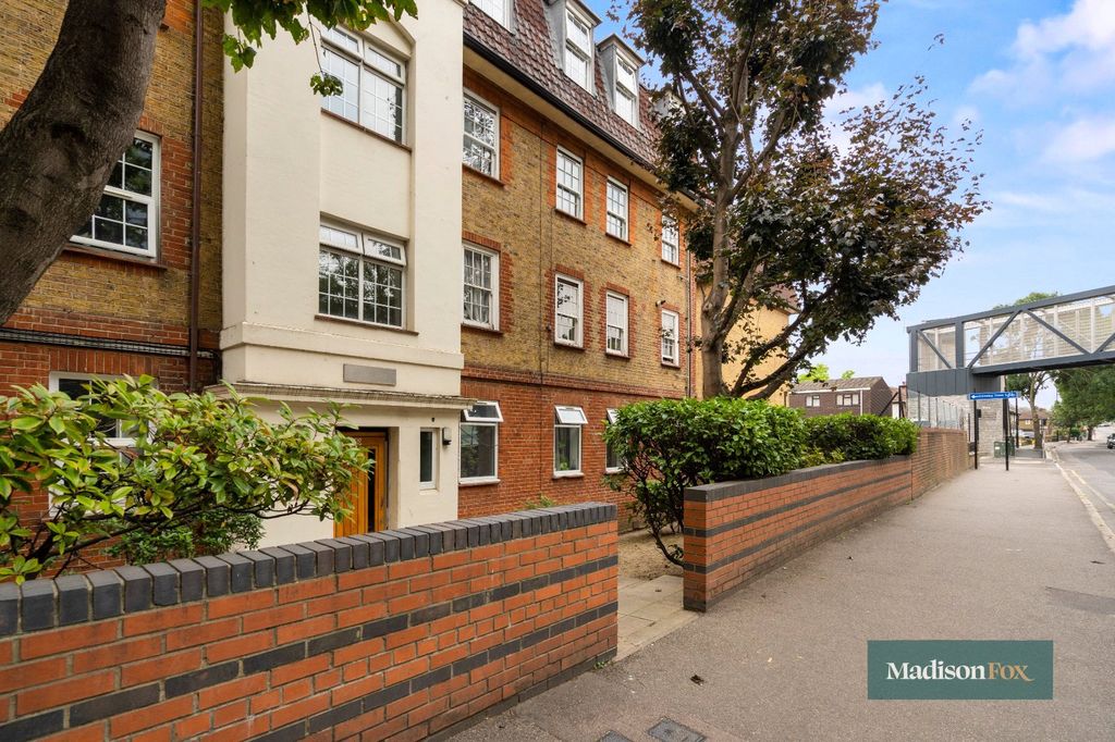 Property photo 1 of 17 Picture No. 37