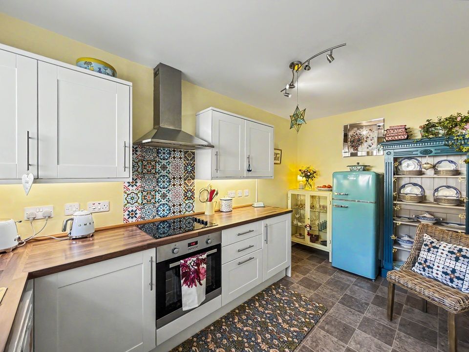 Property photo 3 of 17