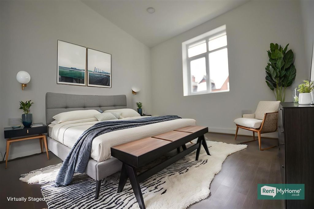 Property photo 2 of 7 Bedroom - Bedroom - Modern - 0.Jpg