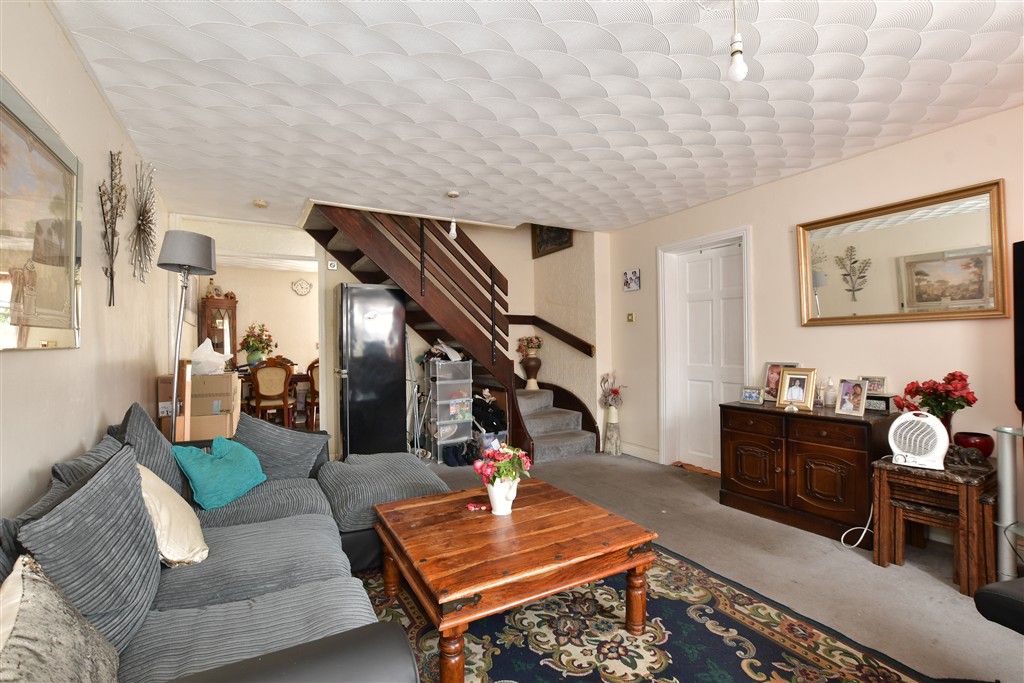 Property photo 1 of 14 Lounge