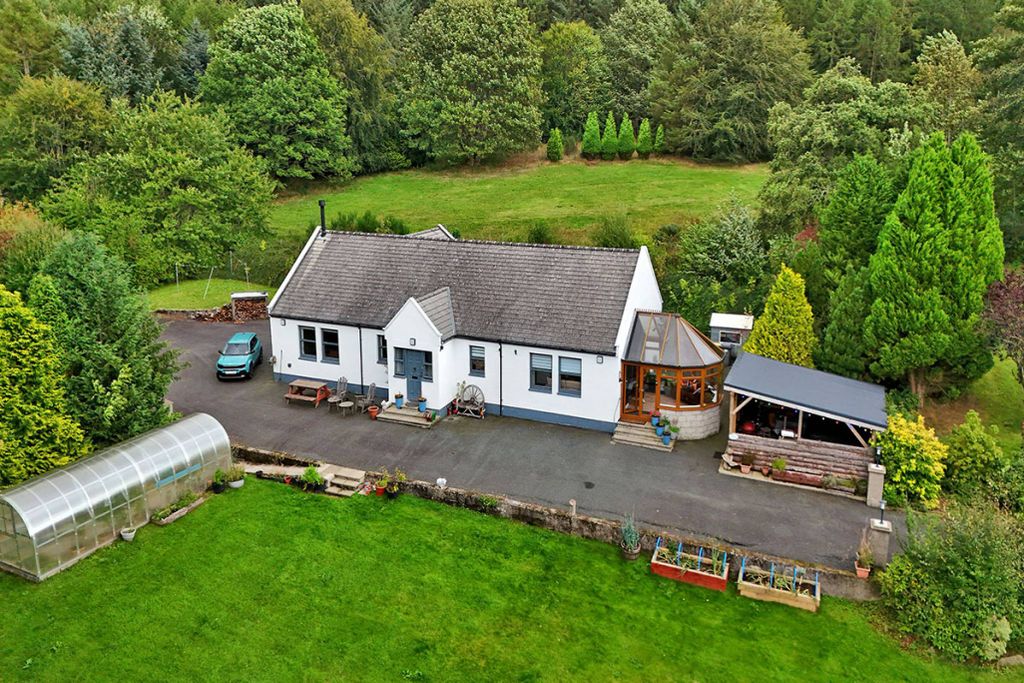 Property photo 1 of 30