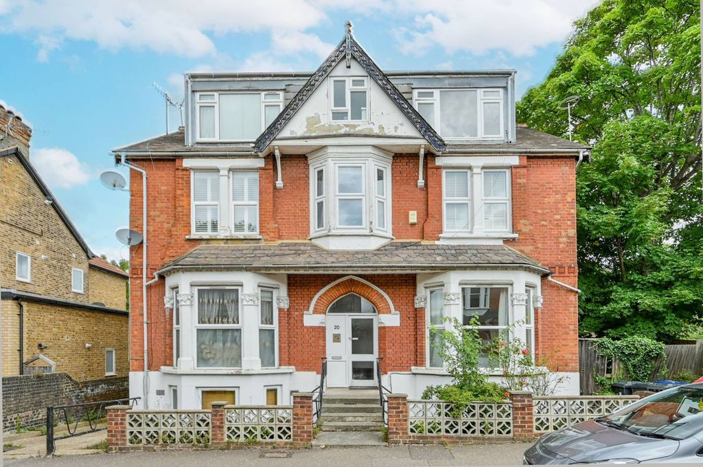 Property photo 1 of 8