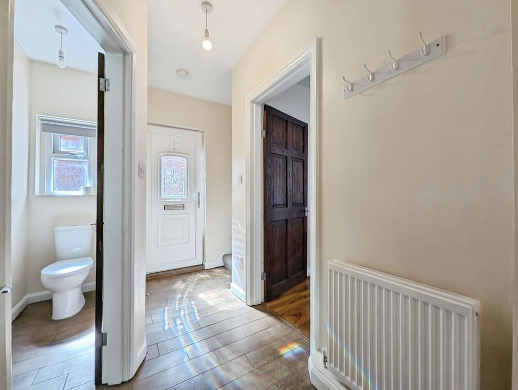 Property photo 3 of 12 Photo 7