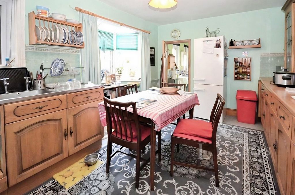 Property photo 3 of 10 Pbox-Img.Jpg
