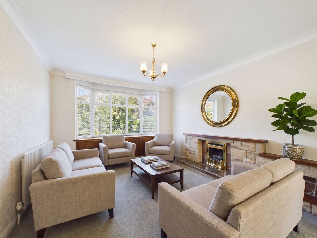 Property photo 2 of 21 Lounge (Virtually Furnished)