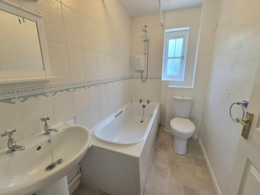 Property photo 3 of 9 Picture No. 10