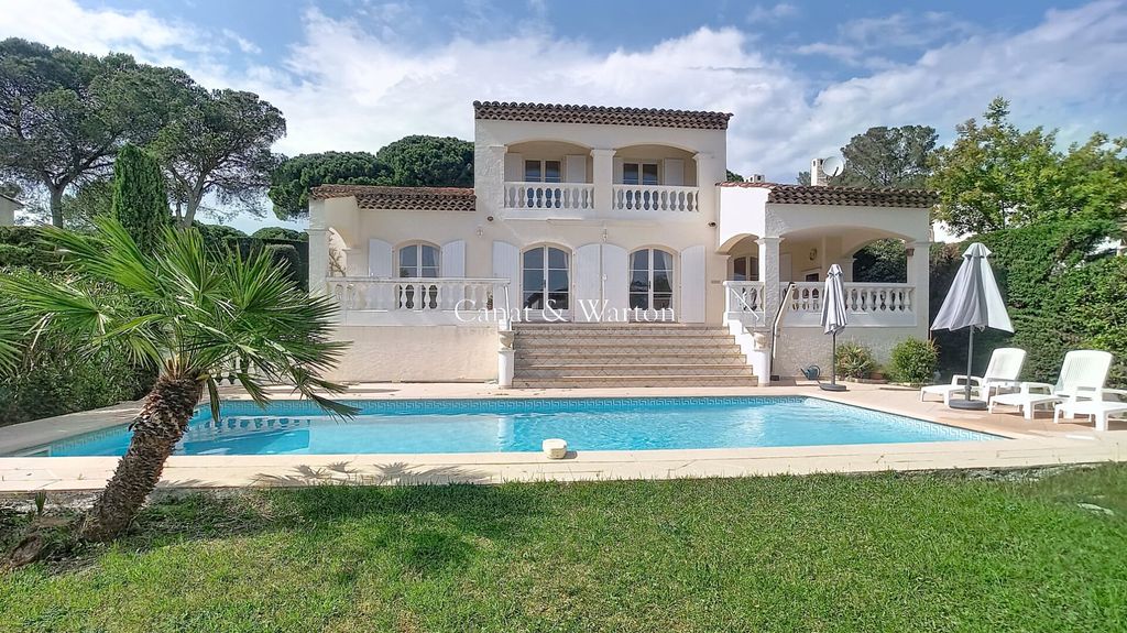 Property photo 1 of 8 Villa Saint Raphael