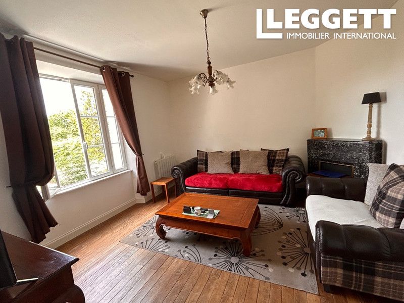 Property photo 3 of 10