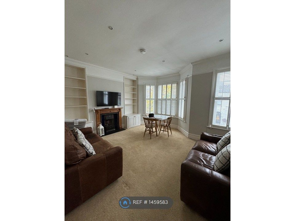 Property photo 3 of 30 Sitting Room