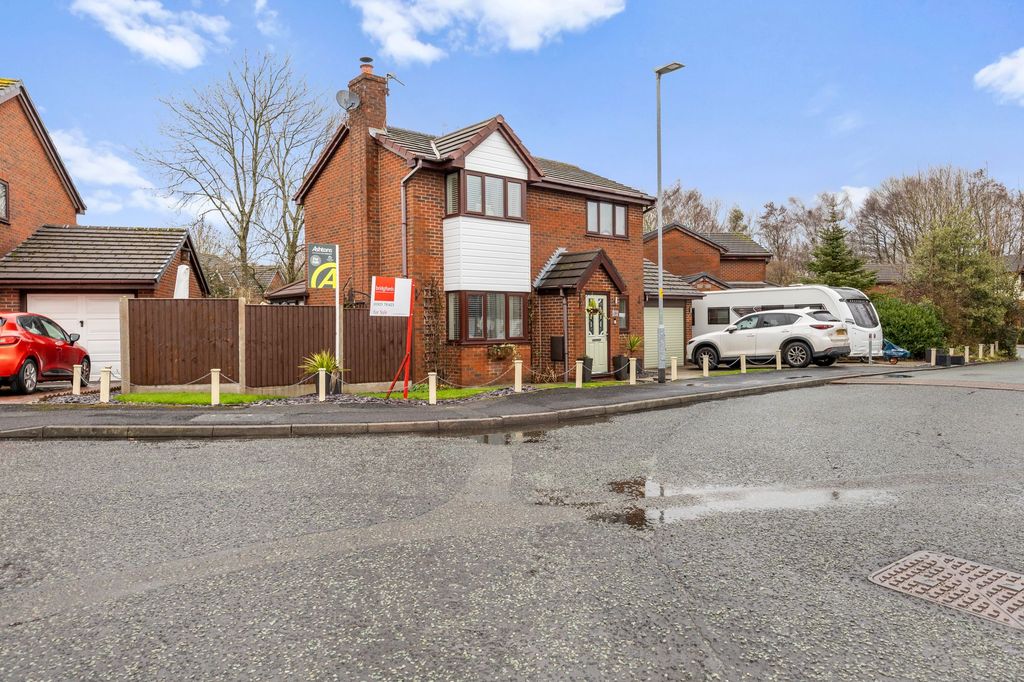 Property photo 1 of 26