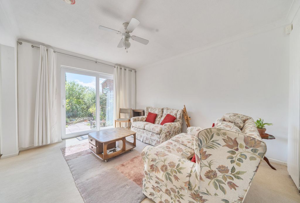 Property photo 2 of 16 1469130-9-6A2846F...