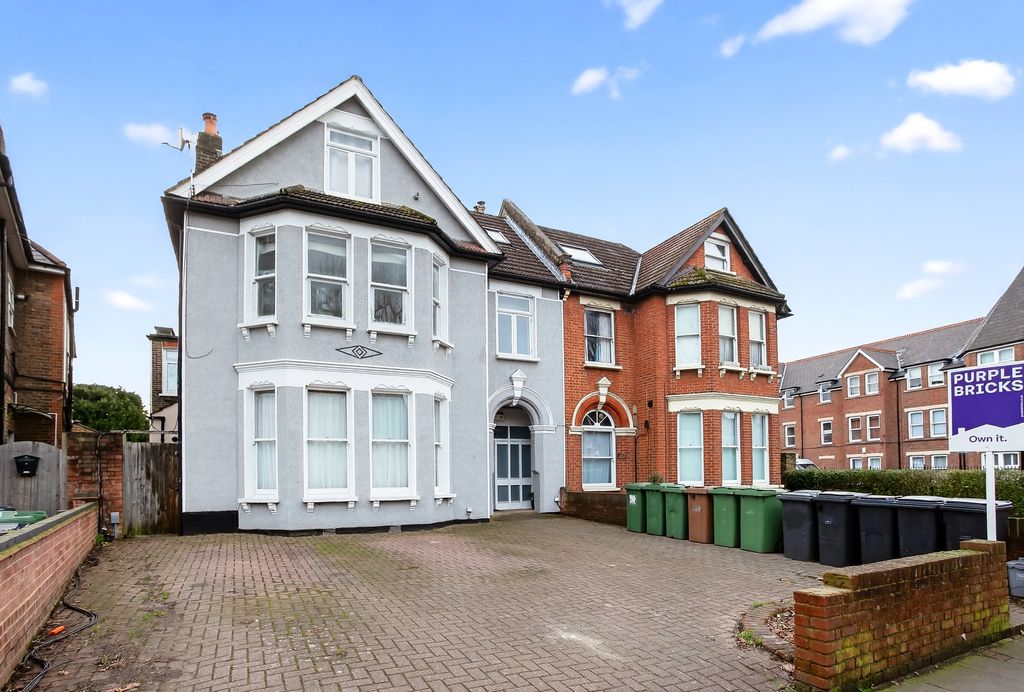 Property photo 2 of 23