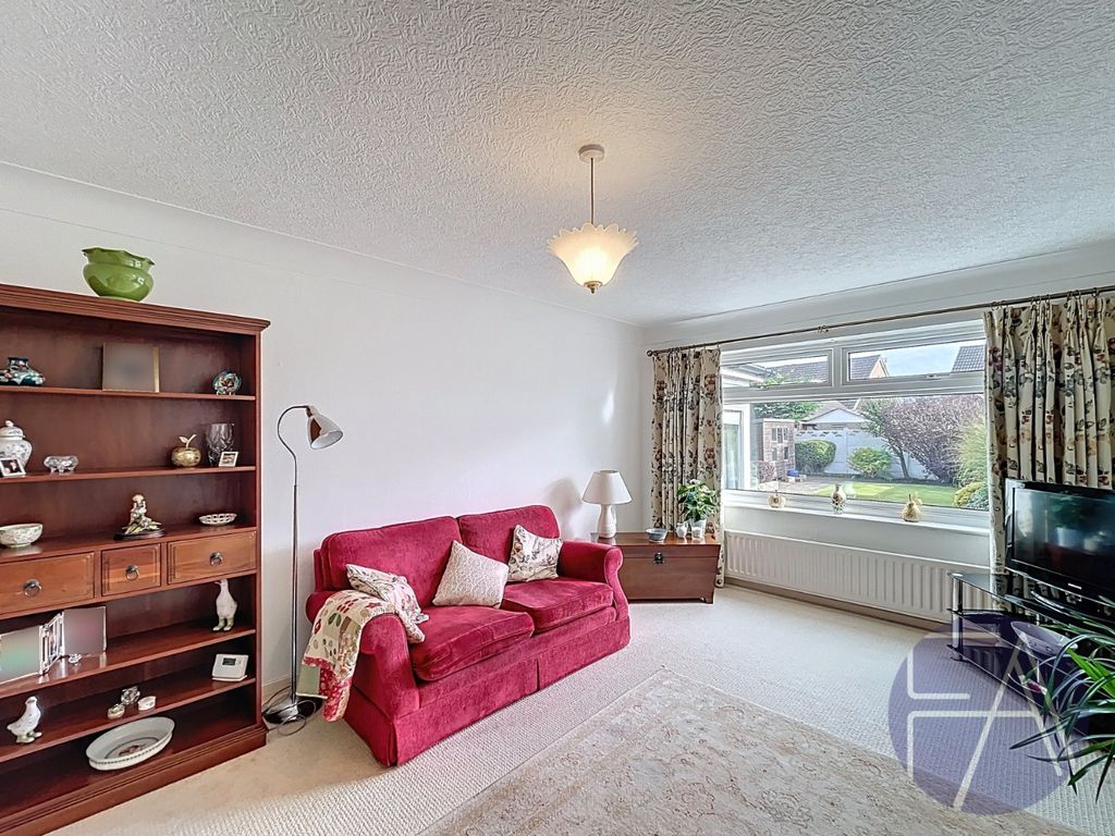 Property photo 3 of 14 4576765