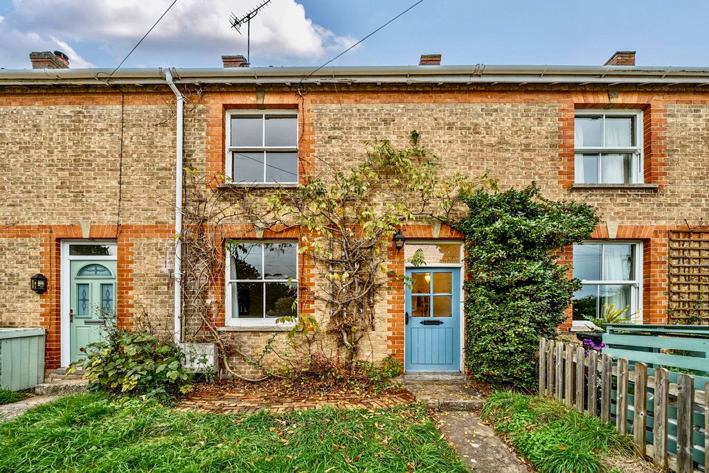 Property photo 1 of 20 .