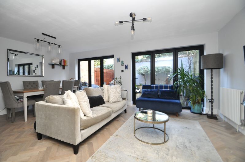 Property photo 3 of 12 Photo 2