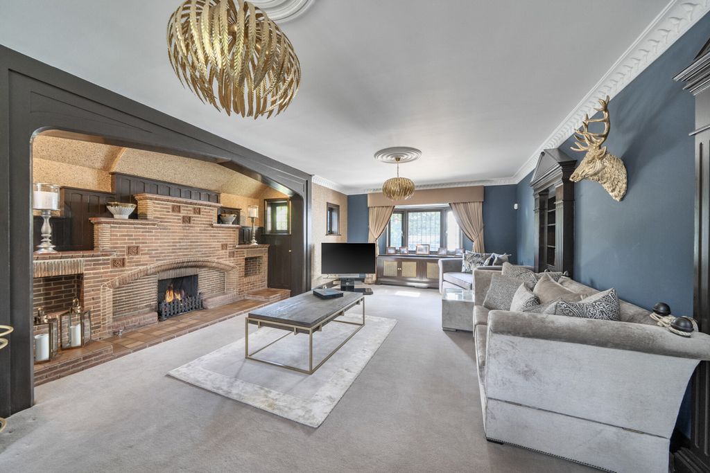 Additional image 12 of 7 bed detached house for saleShirley Church Road, Croydon CR0