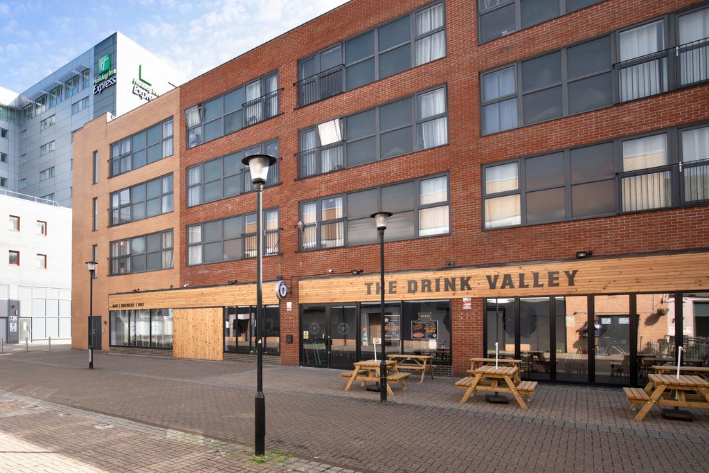 Property photo 2 of 5