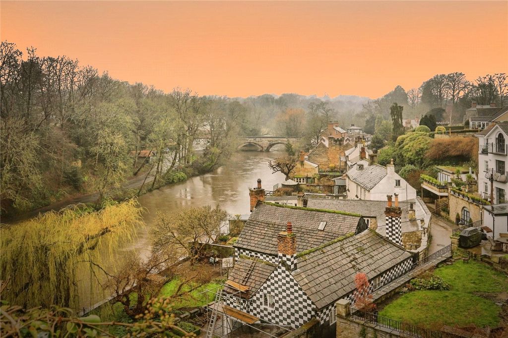 Property photo 2 of 15 River