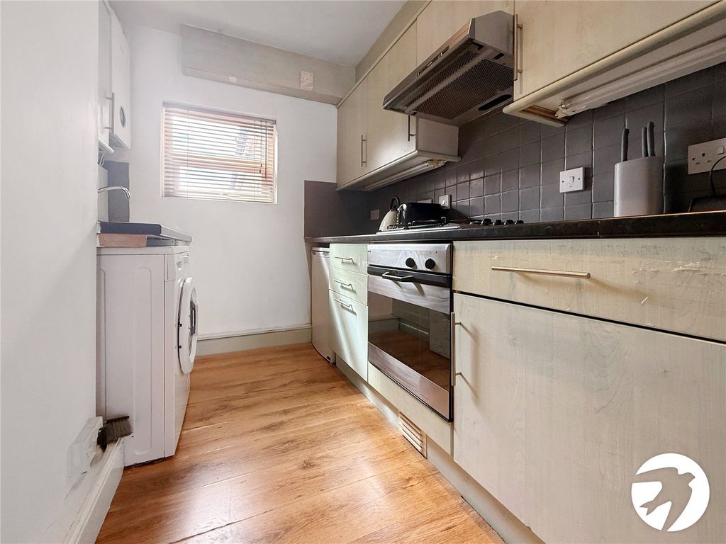 Property photo 2 of 4 Picture No. 04
