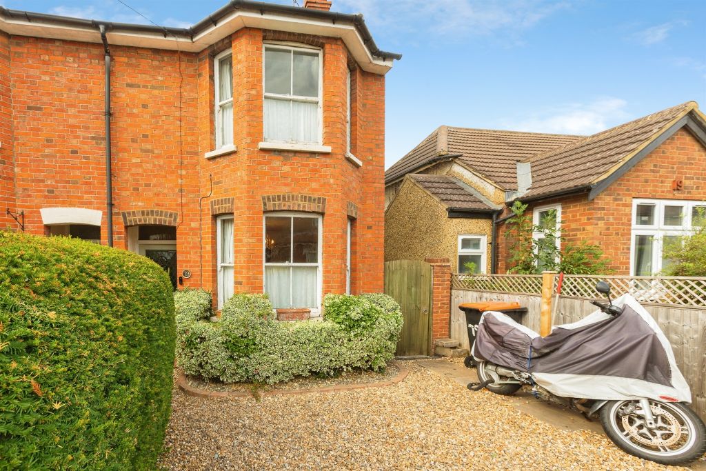 Property photo 1 of 16