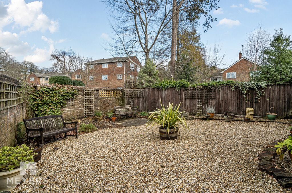 Property photo 2 of 11