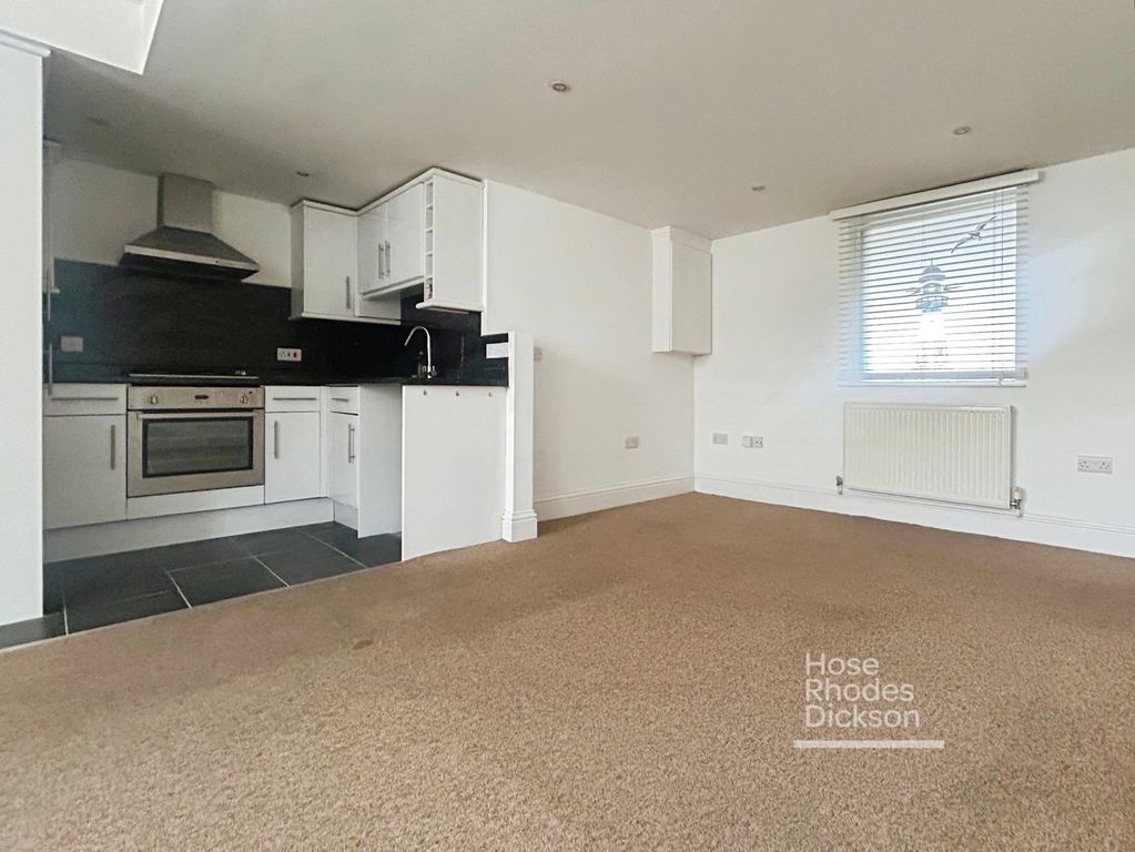 Property photo 2 of 8 Pbox-Img.Jpg