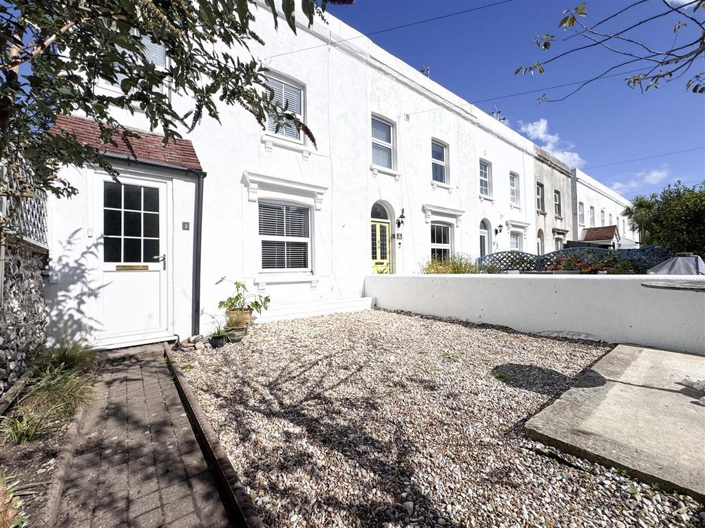 Property photo 2 of 16
