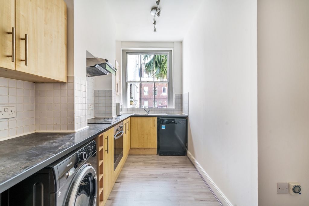 Property photo 3 of 9 Picture 3