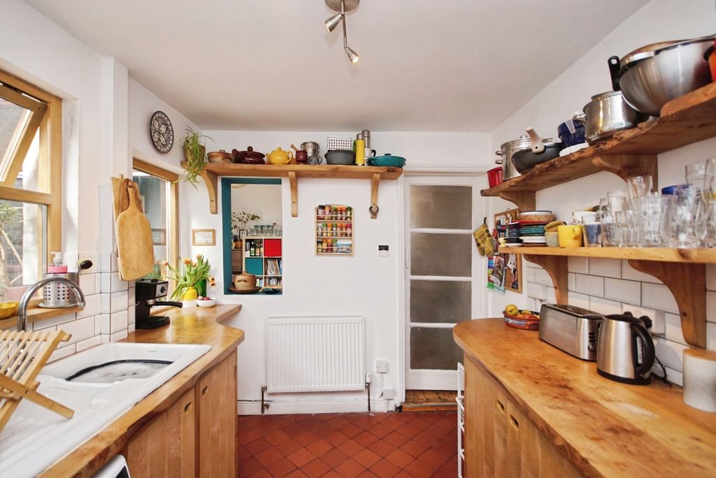 Property photo 3 of 18 Photo