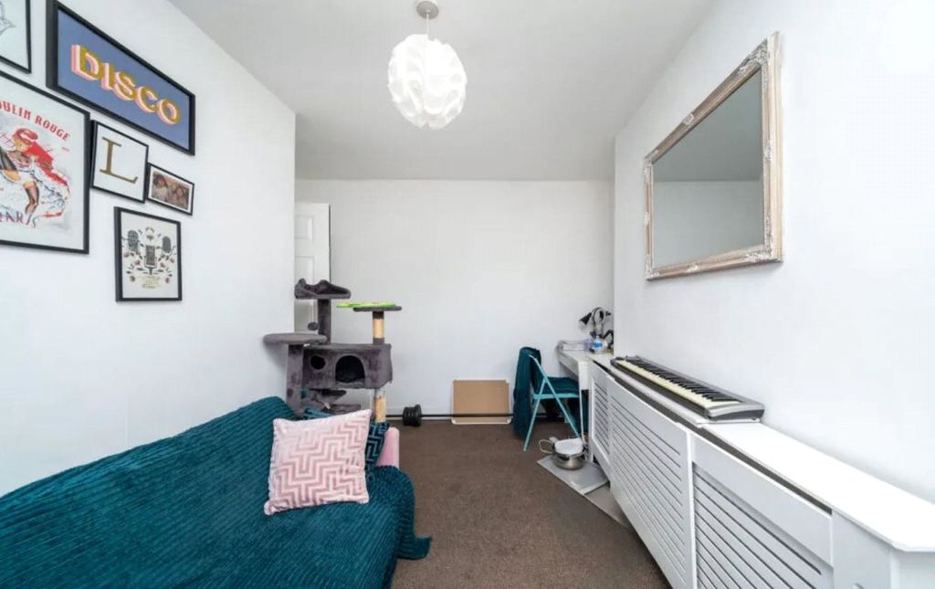 Property photo 2 of 6 Picture No. 03