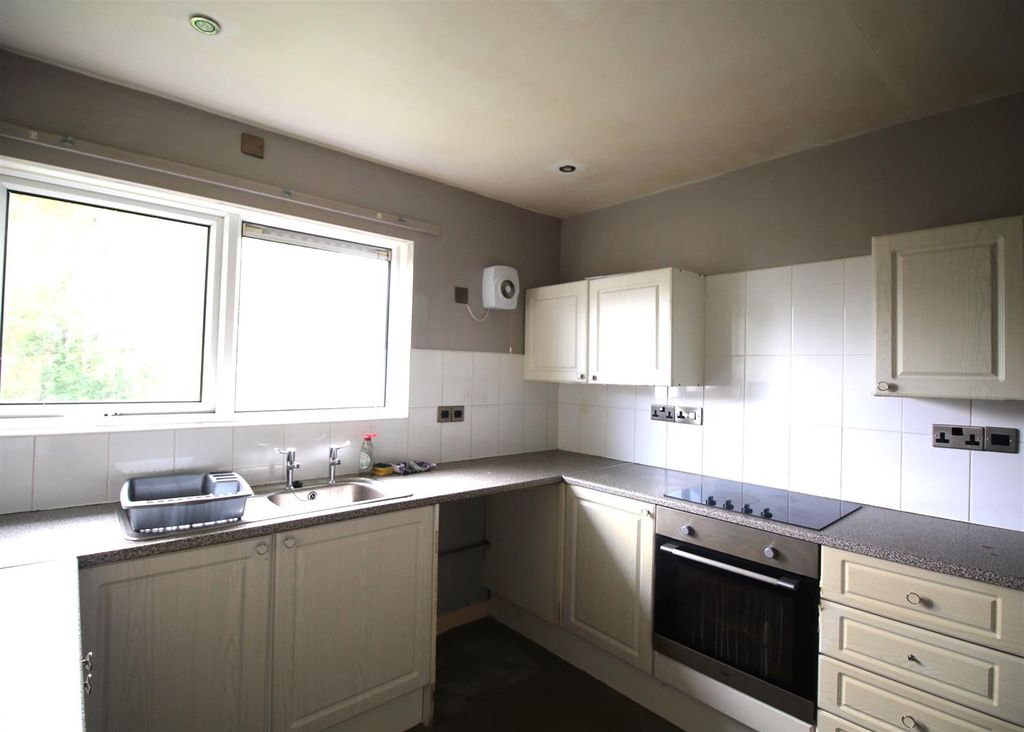 Property photo 3 of 8 Img_8821.Jpg