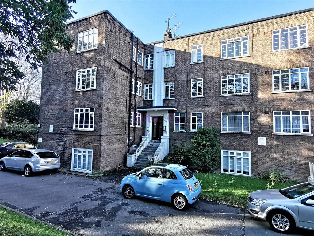 Property photo 1 of 13 Exterior