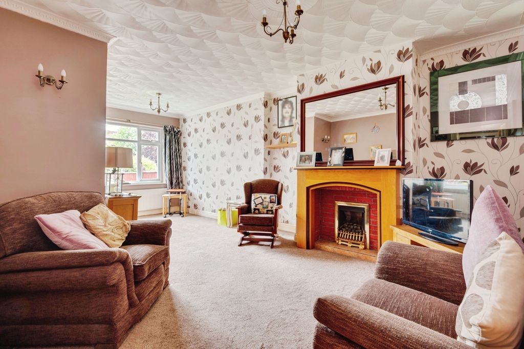 Property photo 3 of 15 Pbox-Img.Jpg