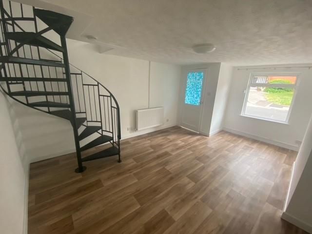 Property photo 3 of 14 Sitting Room.Jpg