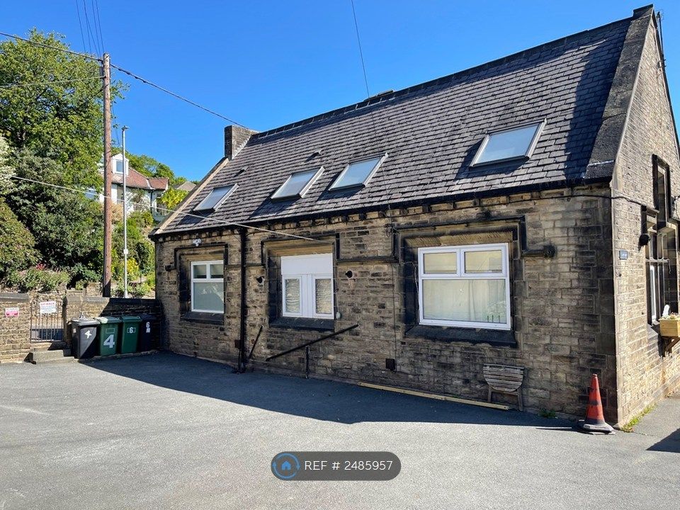 Property photo 3 of 27