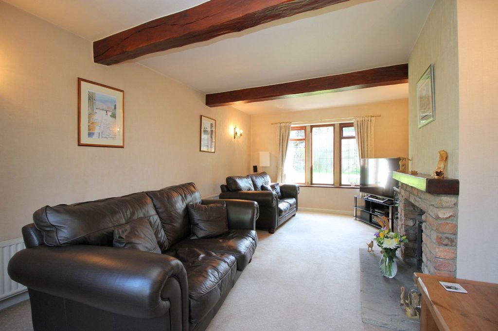 Property photo 3 of 19 Picture No. 44