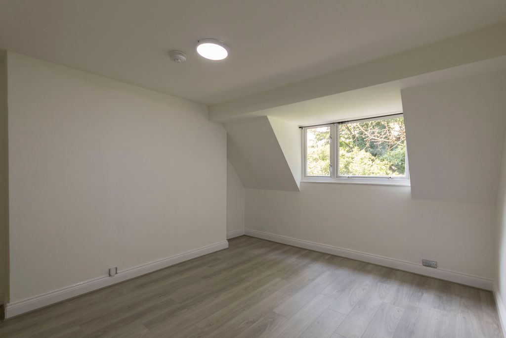 Property photo 2 of 8 Img_4240_1