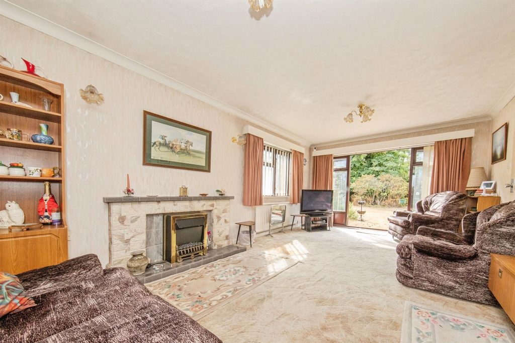 Property photo 2 of 15
