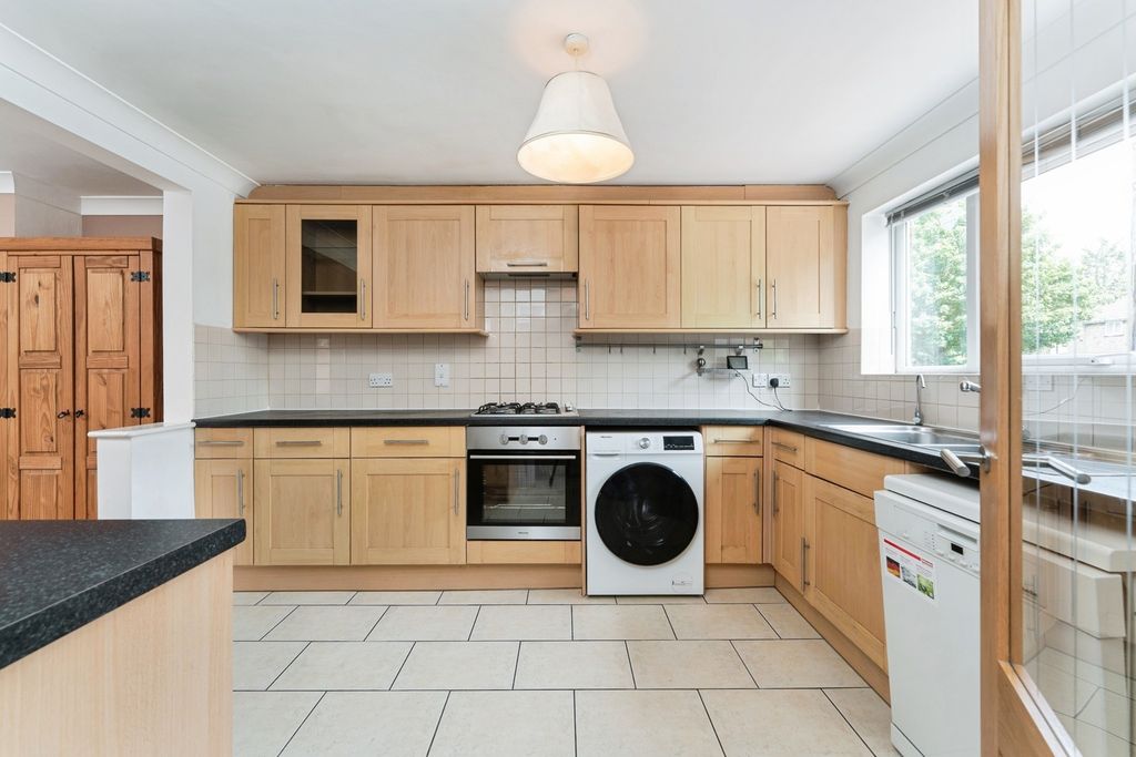 Property photo 3 of 29 Pbox-Img.Jpg