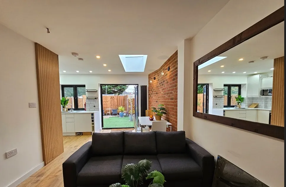 Property photo 2 of 6 11.Png
