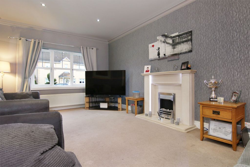 Property photo 2 of 36