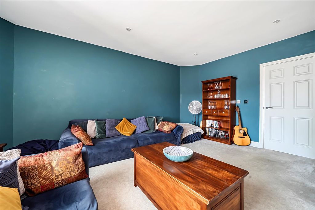 Property photo 2 of 18 1501945 (9).Jpg