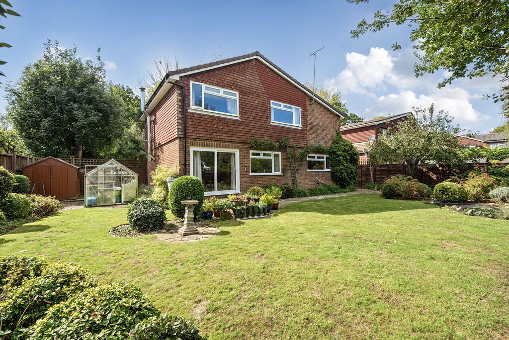 Property photo 2 of 21 1354704-4-68c8258...