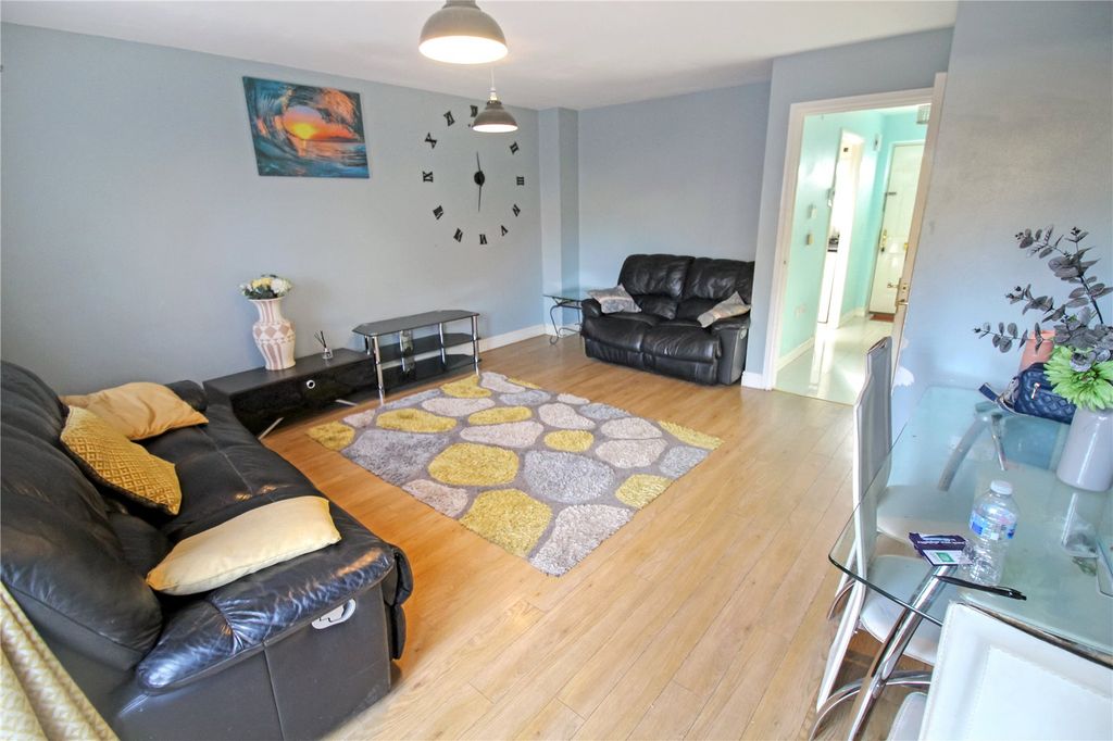 Property photo 2 of 13 Picture No. 02