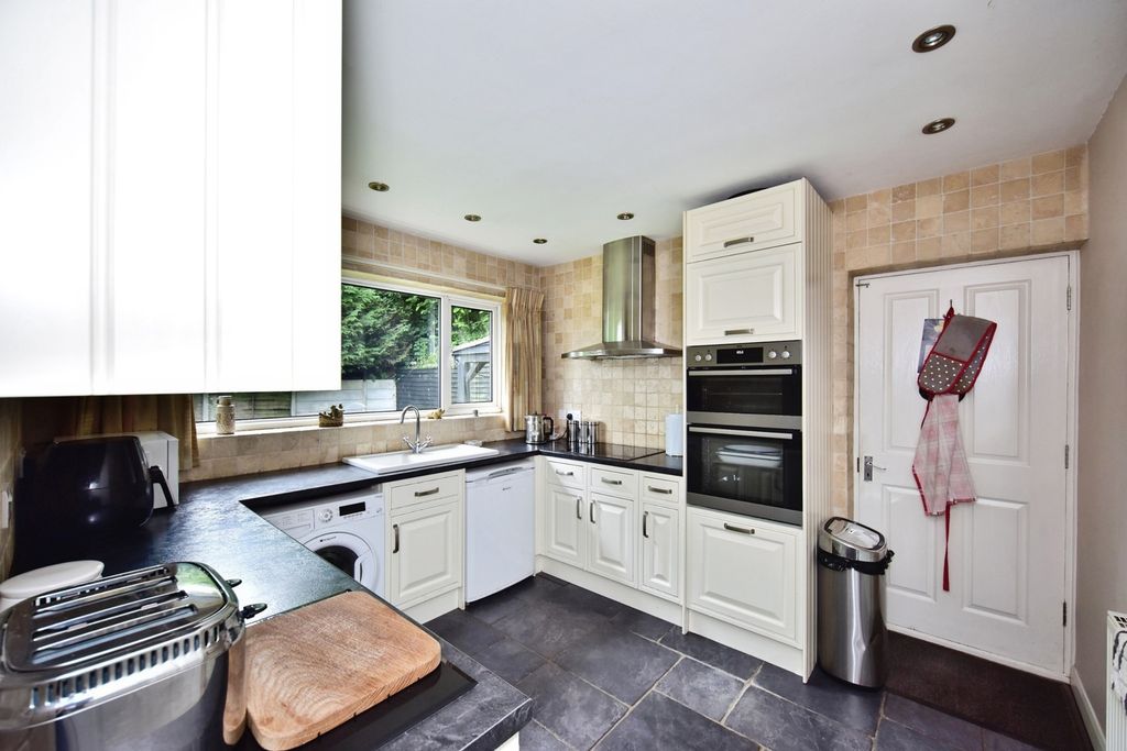 Property photo 3 of 20 Pbox-Img.Jpg