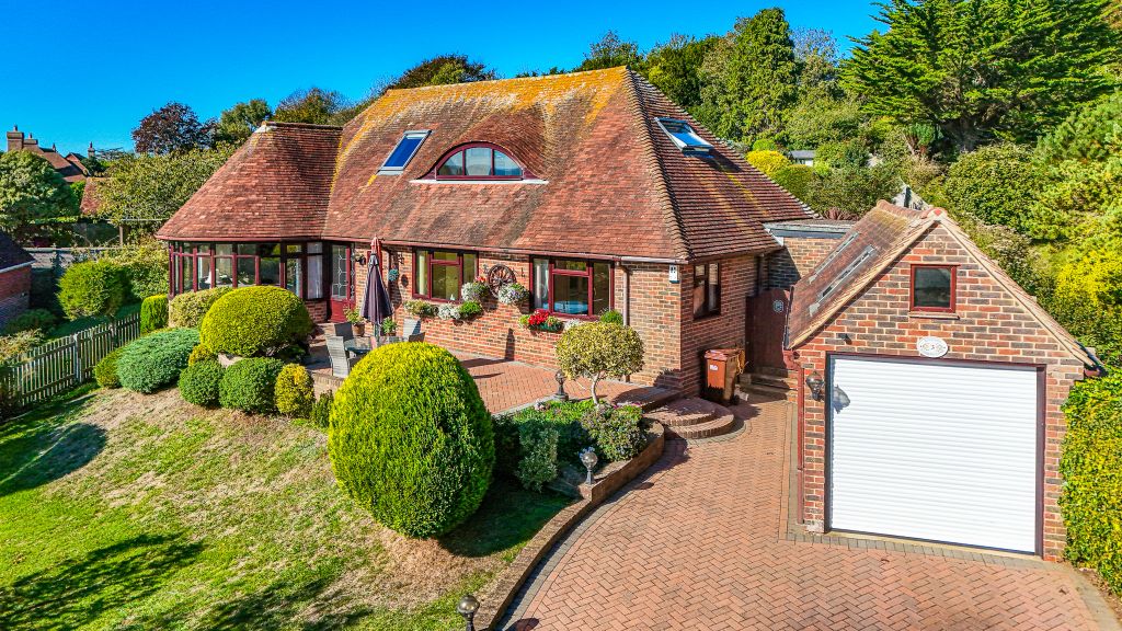Property photo 1 of 31