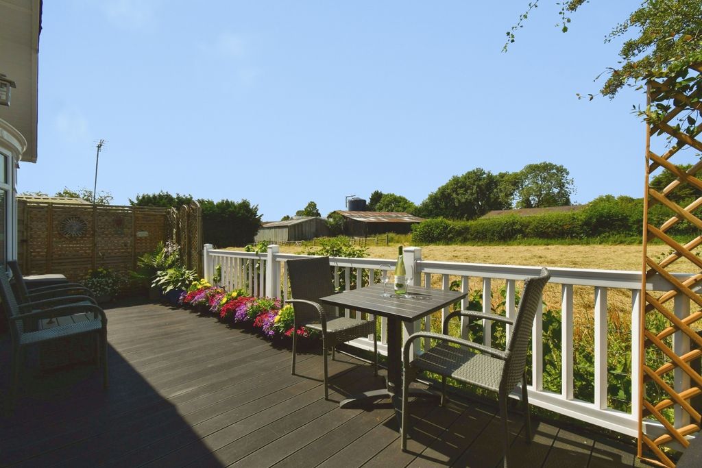 Property photo 2 of 16 Pbox-Img.Jpg