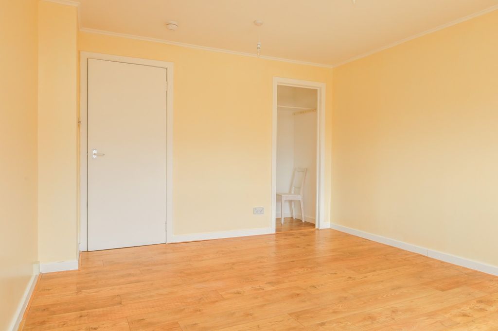 Property photo 3 of 8 Photo 3