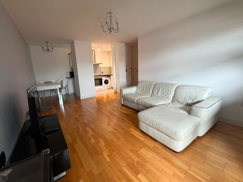 Property photo 1 of 10 Living Room